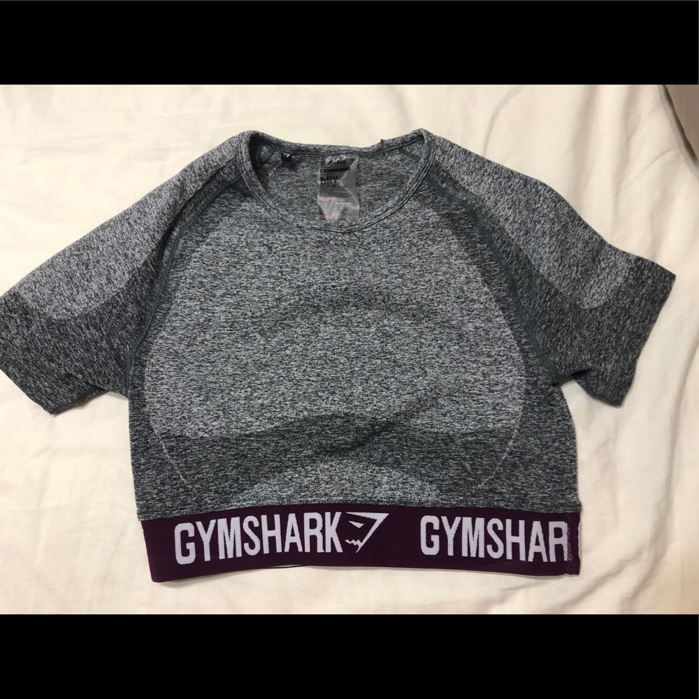 Gray Gymshark Short Sleeve Crop Top Size Medium